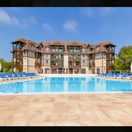 Vue Sur Le Golf De - Parking Et Piscine Apartamento