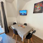 Vue Sur Le Golf De - Parking Et Piscine Appartement *