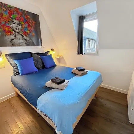 Vue Sur Le Golf De - Parking Et Piscine *