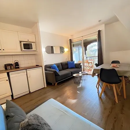 Apartmán Vue Sur Le Golf De - Parking Et Piscine Deauville