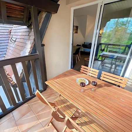 Vue Sur Le Golf De - Parking Et Piscine *