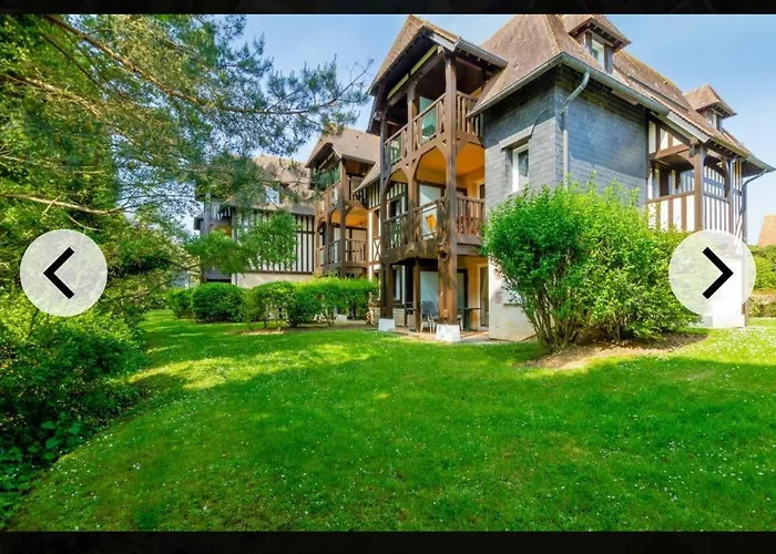 Vue Sur Le Golf De - Parking Et Piscine Deauville