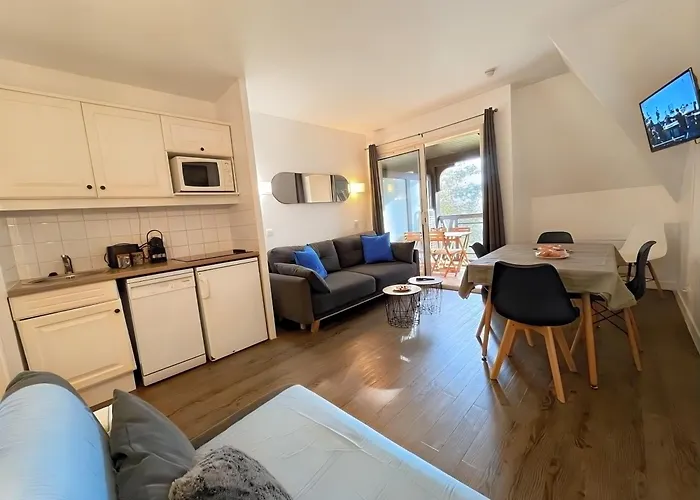 Apartmán Vue Sur Le Golf De - Parking Et Piscine Deauville