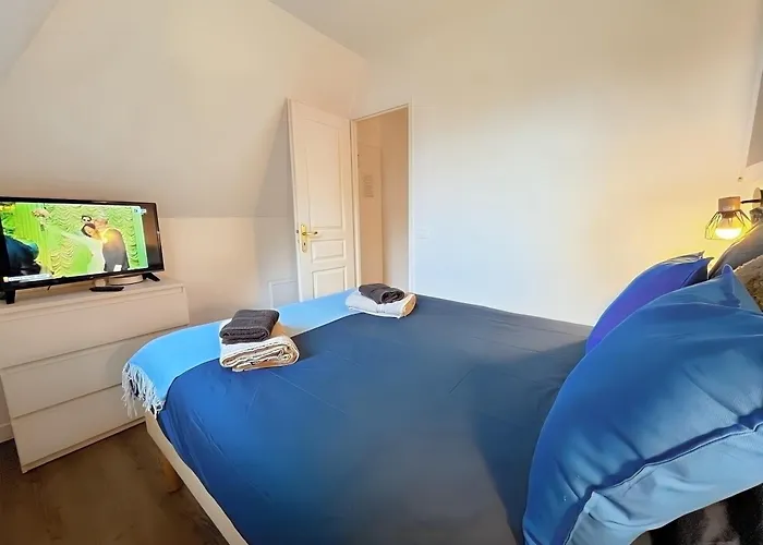 Vue Sur Le Golf De - Parking Et Piscine Apartmán