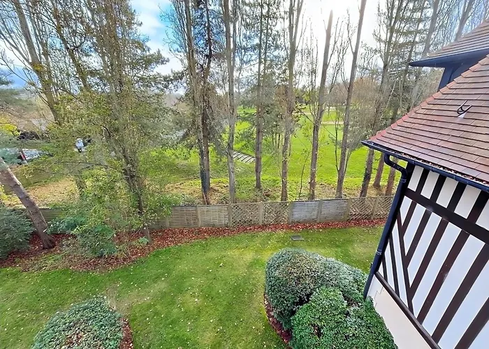 Vue Sur Le Golf De - Parking Et Piscine Apartmán